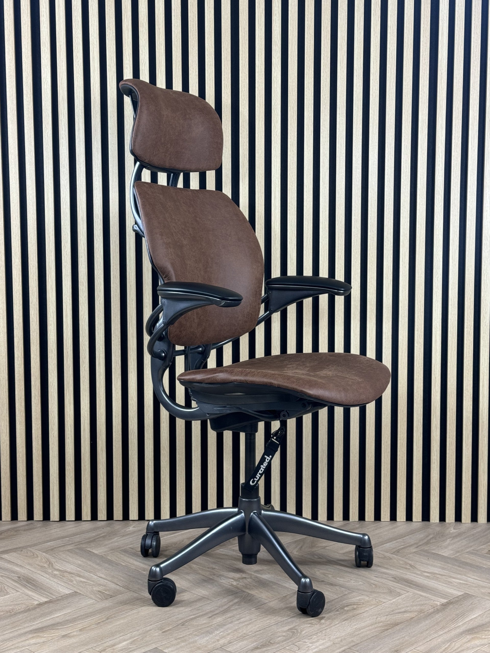 Humanscale Freedom Headrest Distressed Brown